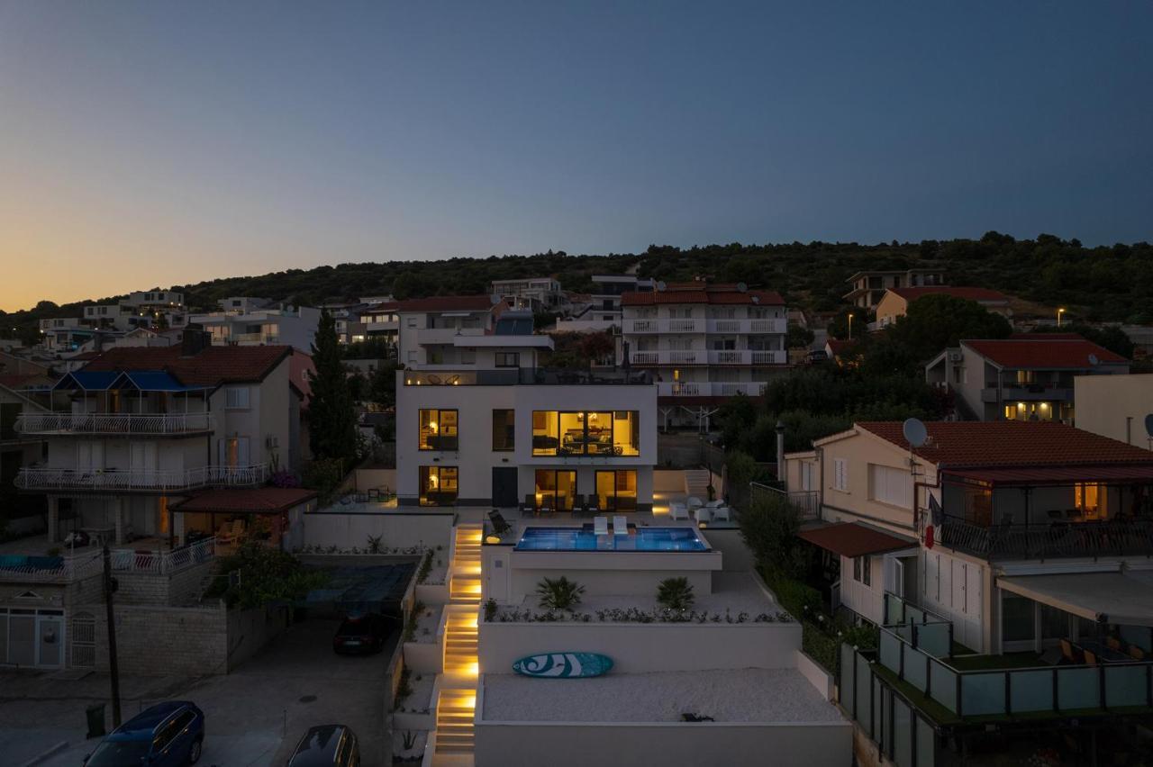 Villa Julian With A Heated Pool